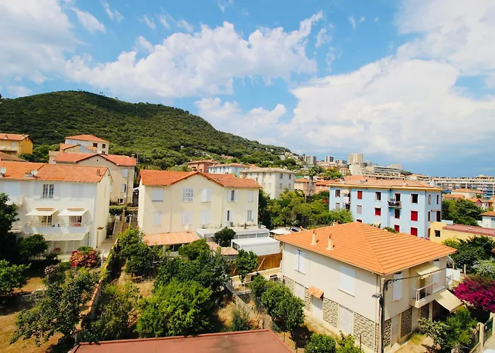 Le Petit Trotel - Proche Plages Et Centre Appartement *